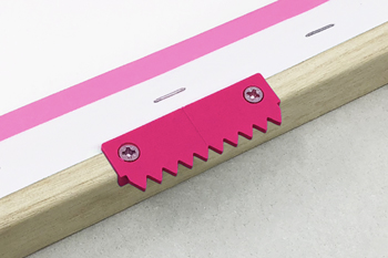 Canvas hanging kit