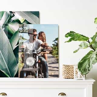 Glass photo prints as wall decoration